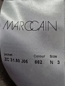 Blazer><noscript><img width=