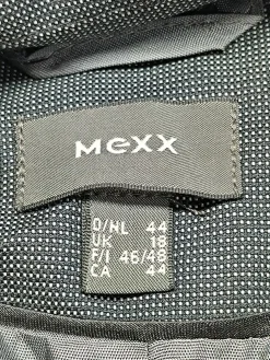 Blazer><noscript><img width=