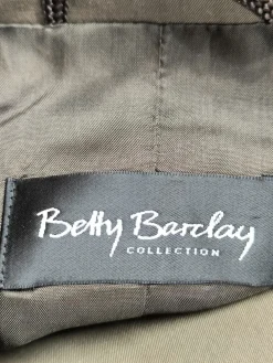 Kurz-Blazer Größe 42-Betty Barclay Hot