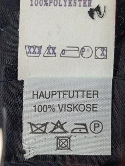 Blazer><noscript><img width=