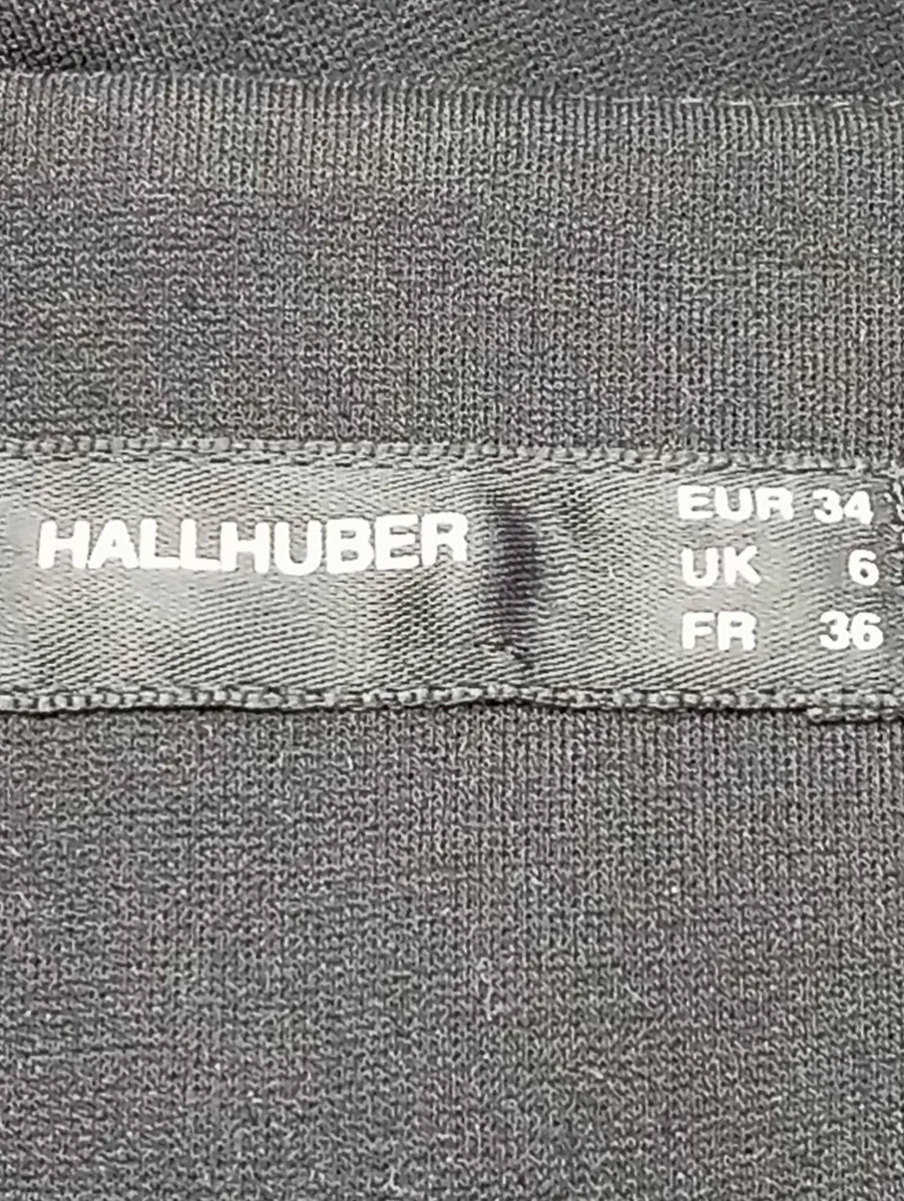 Blazer>Hallhuber Kurz-Blazer Größe 34 schwarz