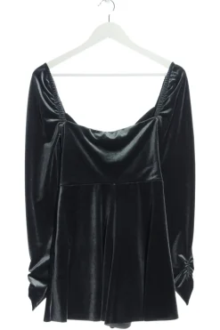 Hosen>Urban Outfitters Kurzer Jumpsuit Größe 34 hellgrau