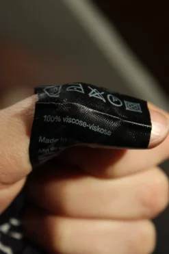 Kleider><noscript><img width=