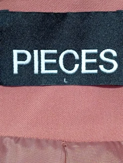 Blazer><noscript><img width=