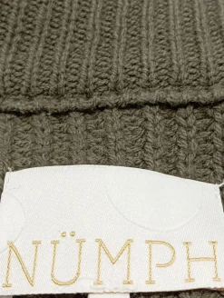 Pullunder><noscript><img width=