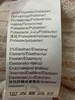 Pullunder><noscript><img width=