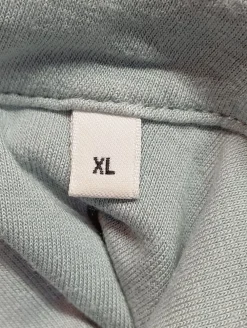 Shirts><noscript><img width=