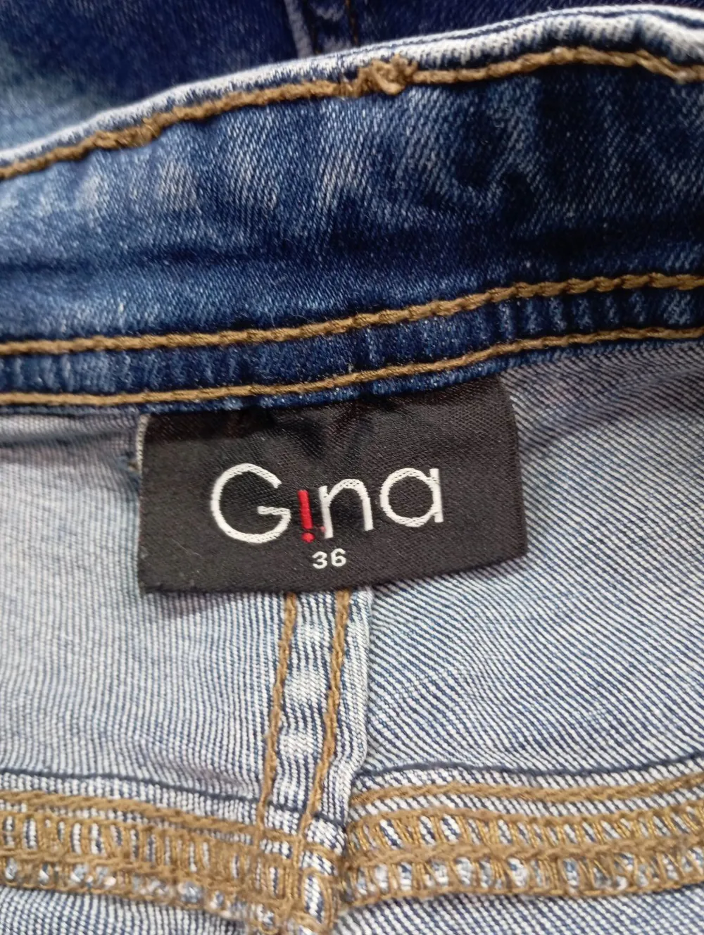Jeans>Gina Mom-Jeans Größe 36 blau