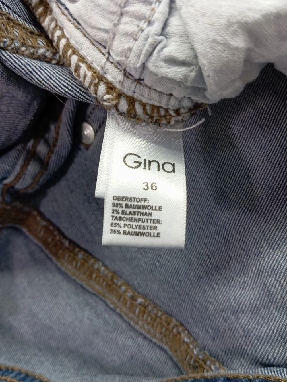 Jeans>Gina Mom-Jeans Größe 36 blau