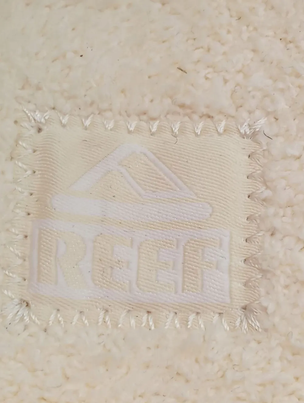 Hausschuhe>Reef Pantoffeln Größe 36 hellgelb