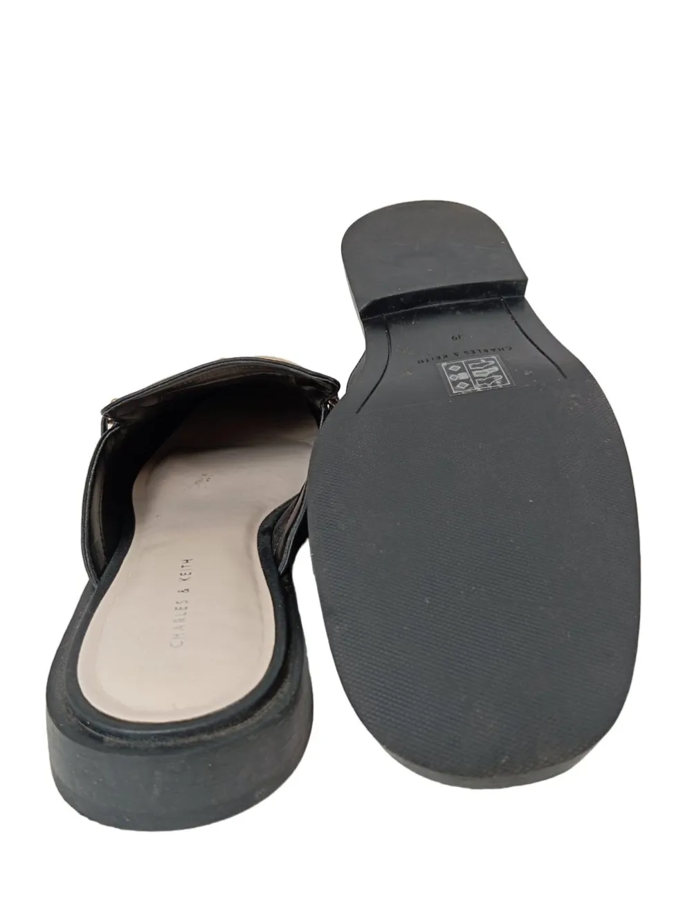 Hausschuhe>Charles & Keith Pantoffeln Größe 39 schwarz