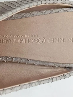 Pantoletten><noscript><img width=