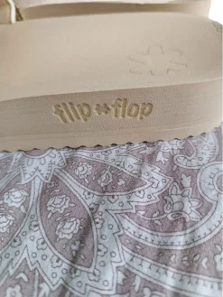 Pantoletten><noscript><img width=