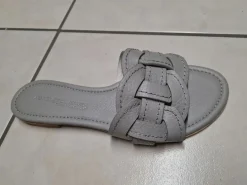 Pantoletten><noscript><img width=