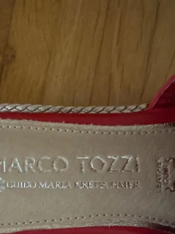 Pantoletten><noscript><img width=