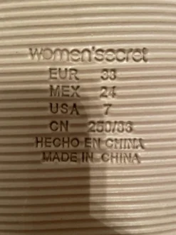 Pantoletten Größe 38- Discount