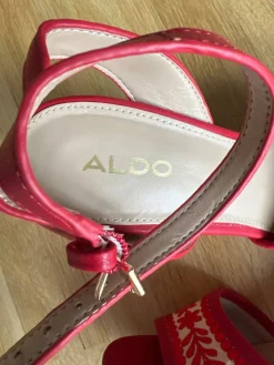 Sandalen><noscript><img width=