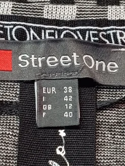 Shirts><noscript><img width=