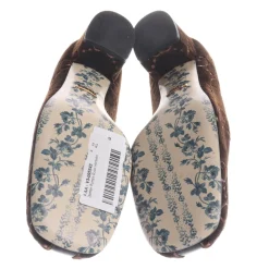 Pumps><noscript><img width=