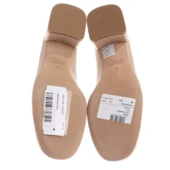 Pumps><noscript><img width=