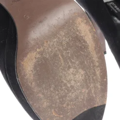 Pumps><noscript><img width=