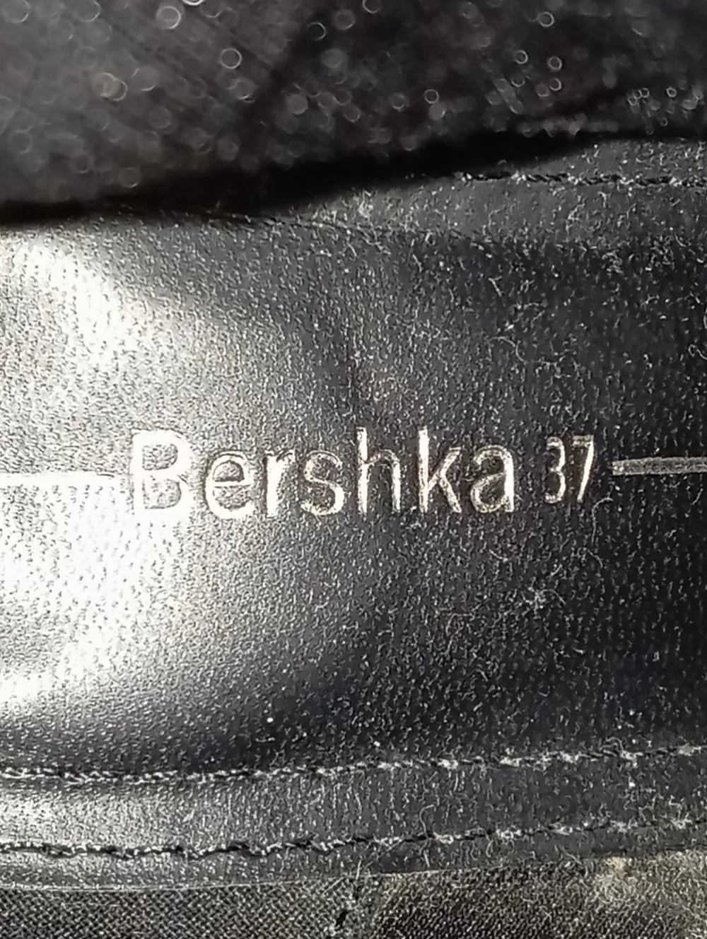 Stiefeletten>Bershka Reißverschluss-Stiefeletten Größe 37 schwarz
