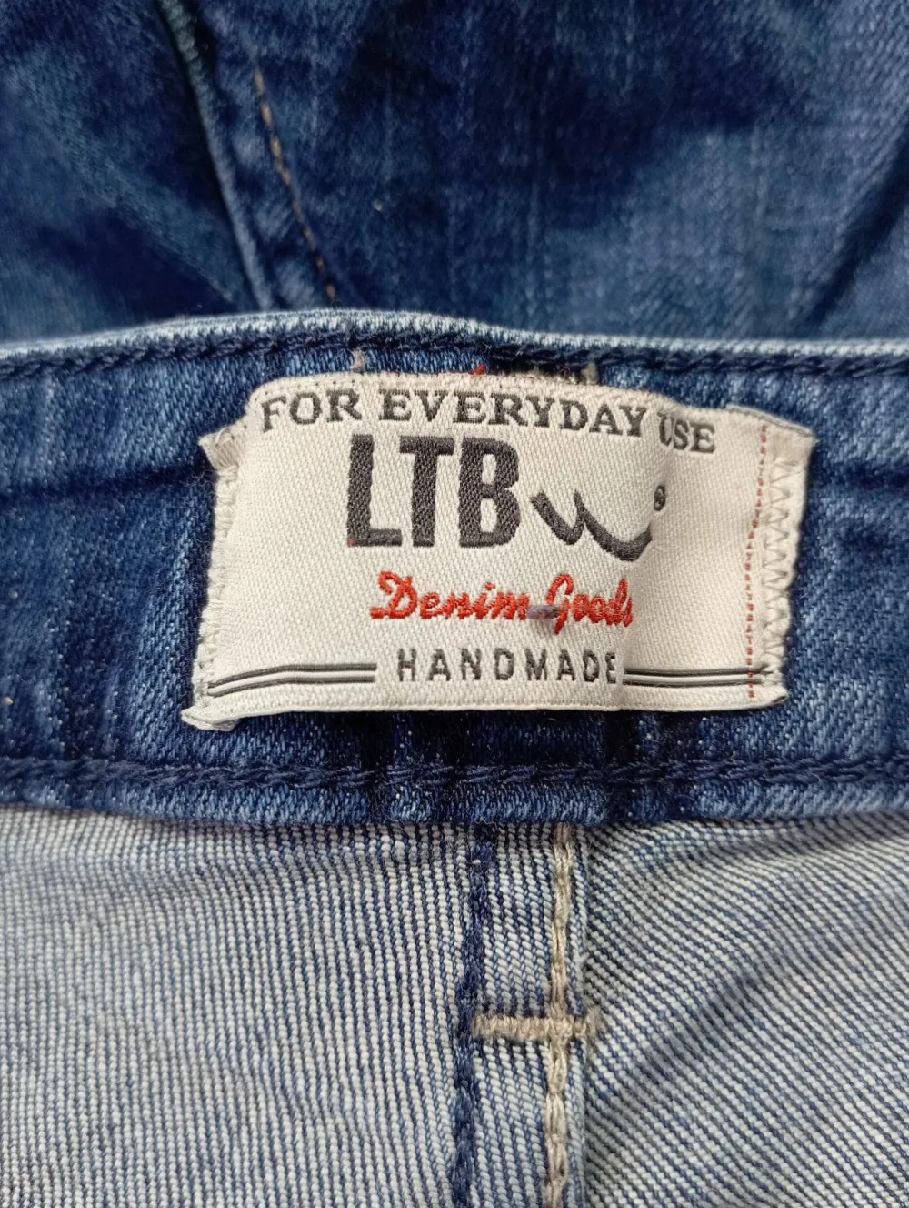 Jeans>LTB Röhrenjeans Größe 38 blau