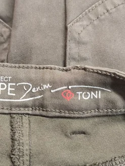 Röhrenjeans Größe 38-Toni