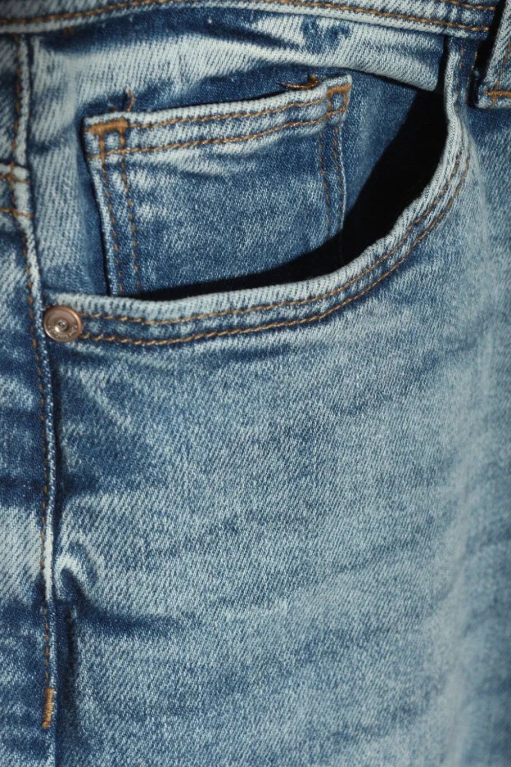 Jeans>Clockhouse Röhrenjeans Größe 38 blau