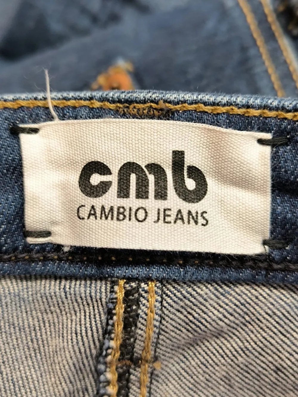Jeans>Cambio Jeans Röhrenjeans Größe 40 blau
