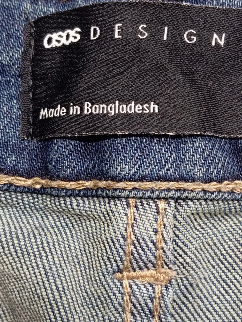 Jeans>Asos Röhrenjeans Größe 40 blau