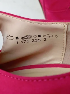 Sandaletten><noscript><img width=