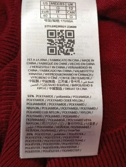 Pullover><noscript><img width=