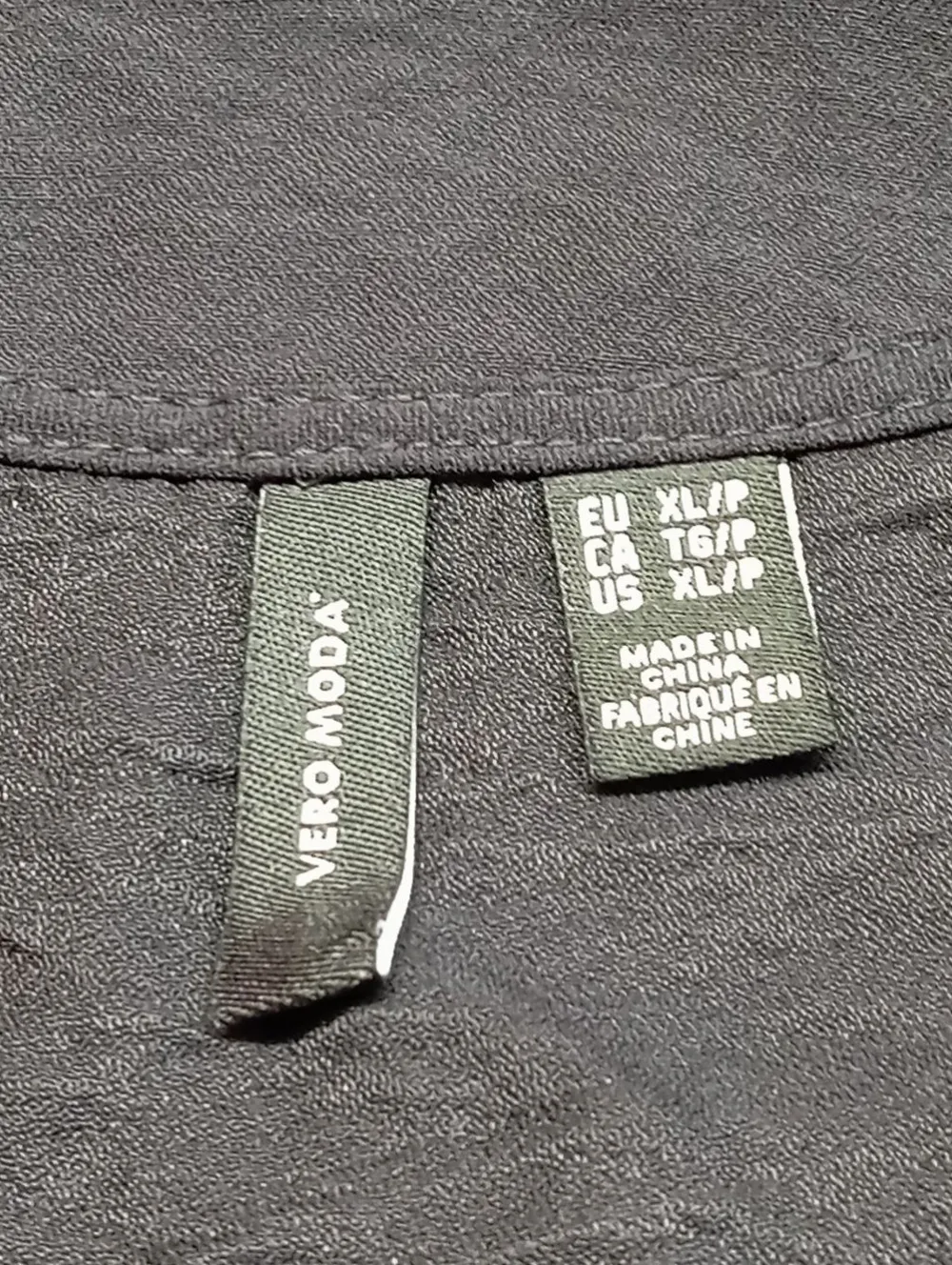 Blusen>Vero Moda Rüschen-Bluse Größe 42 schwarz