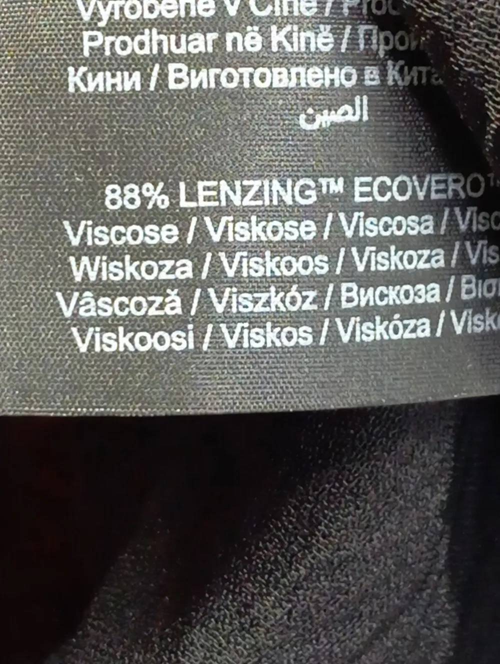 Blusen>Vero Moda Rüschen-Bluse Größe 42 schwarz