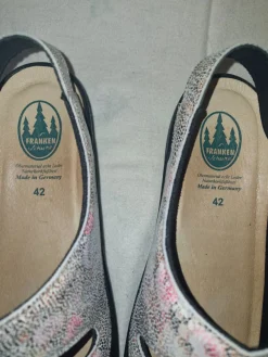 Sandalen Größe 42- Hot