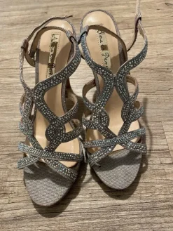 Sandaletten><noscript><img width=