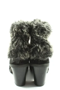 Stiefeletten><noscript><img width=