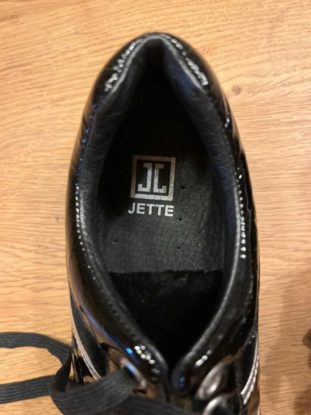 Schnürschuhe Größe 38,5-Jette Hot