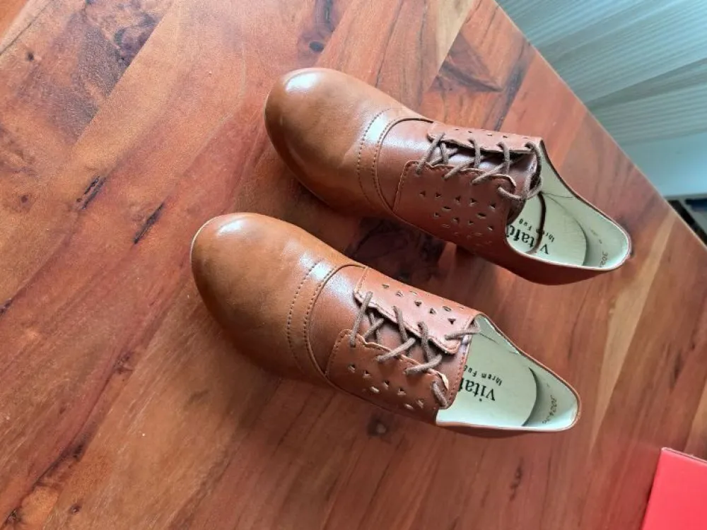 Schnürschuhe Größe 39-