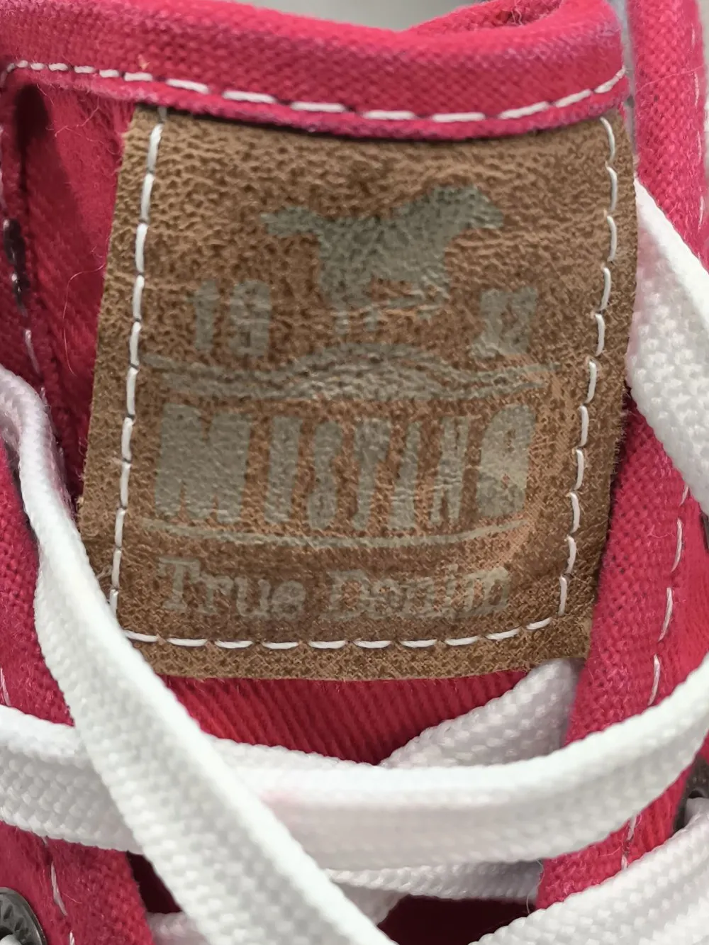 Sneaker>Mustang Schnürsneaker Größe 40 rot