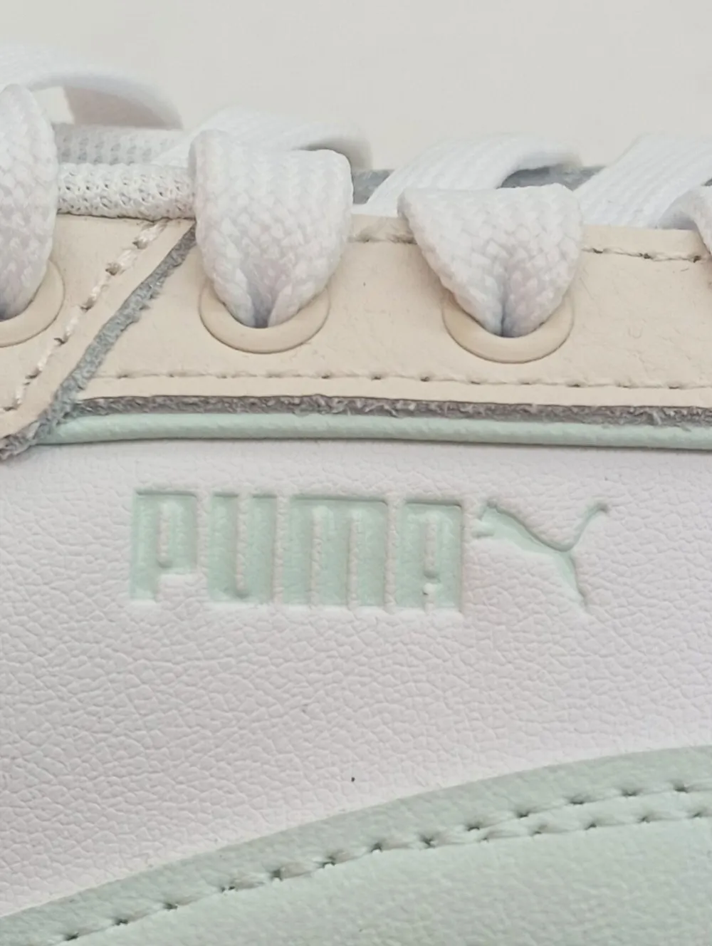 Sneaker>Puma Schnürsneaker Größe 40,5