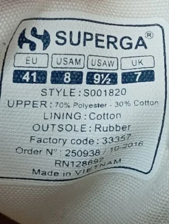 Sneaker><noscript><img width=