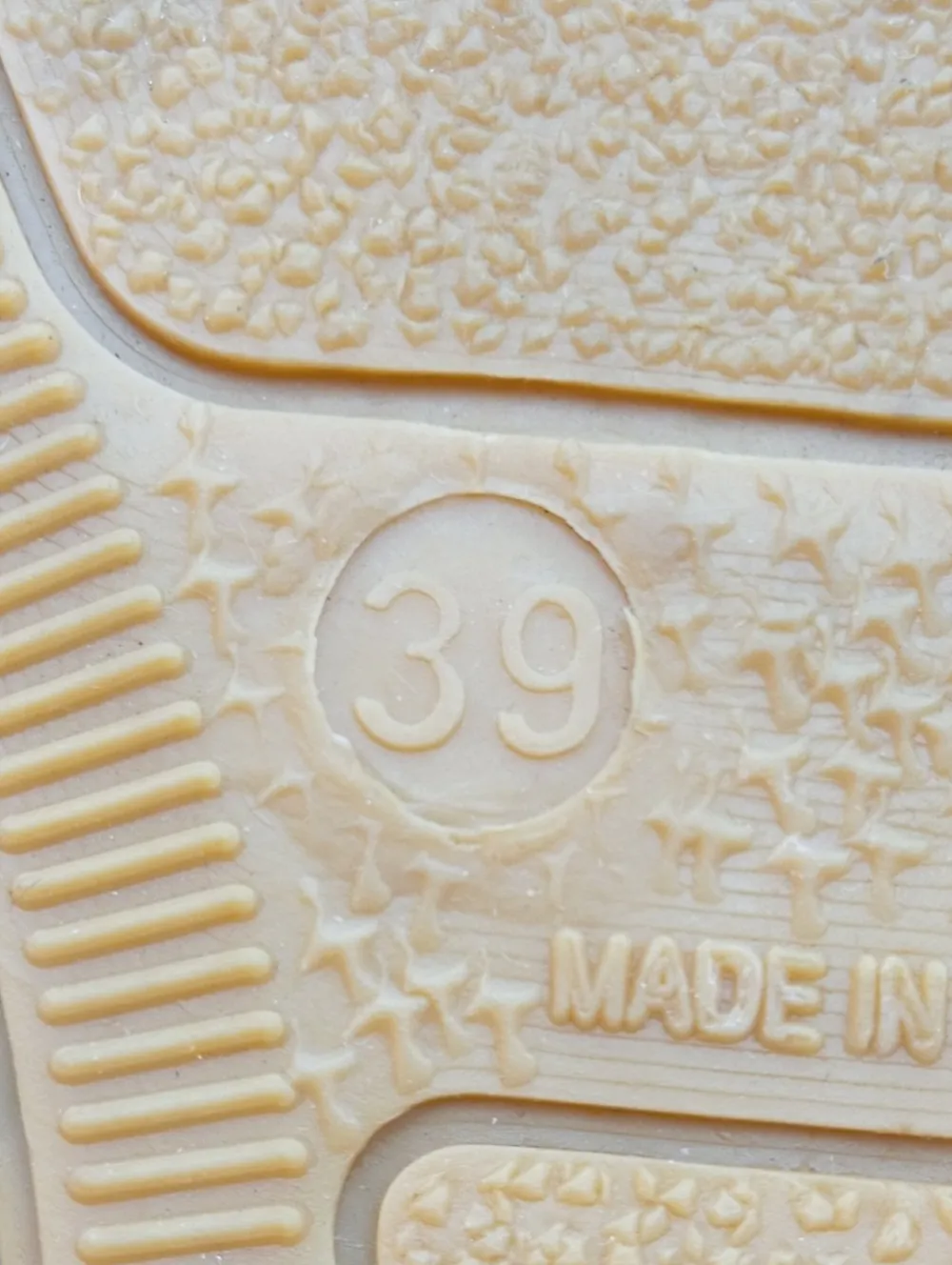 Schnürsneaker Größe 39-Macarena Best