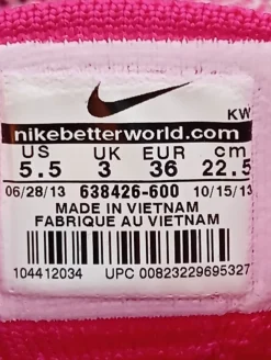 Sneaker><noscript><img width=