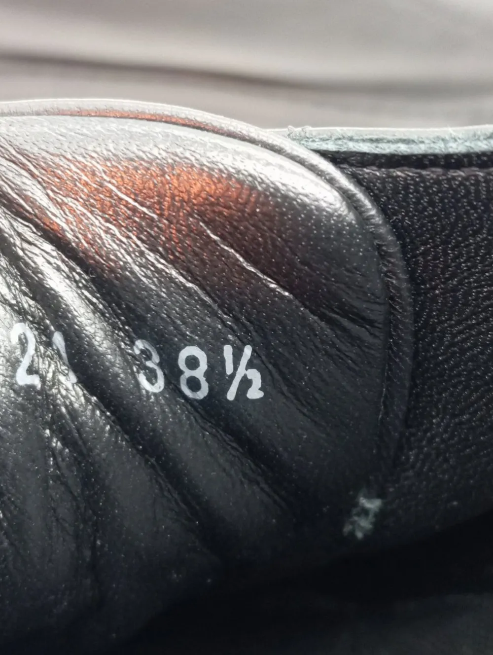 Sneaker>AGL Schnürsneaker Größe 38,5 schwarz