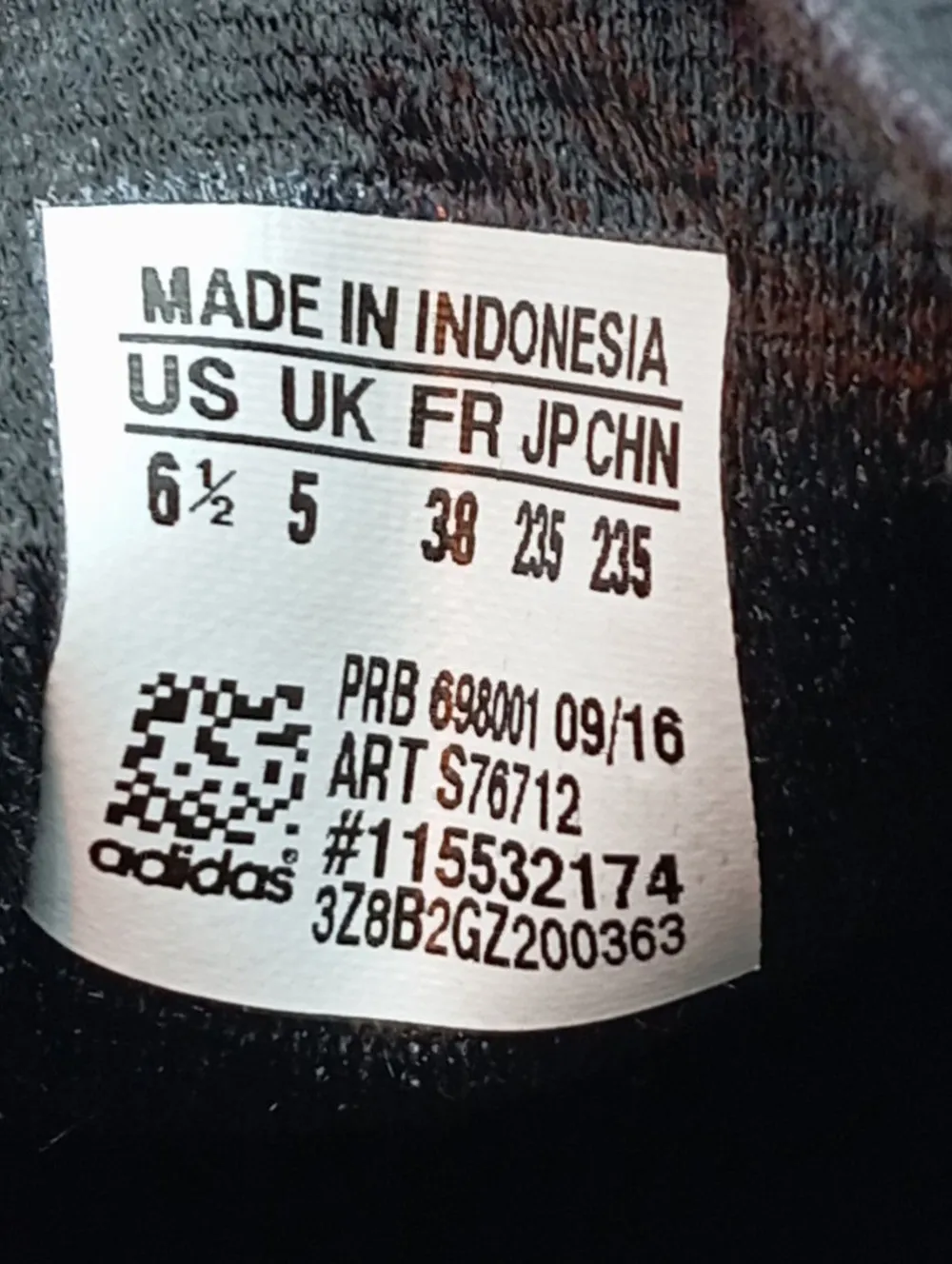 Sneaker>Adidas Schnürsneaker Größe 38 schwarzgoldfarben