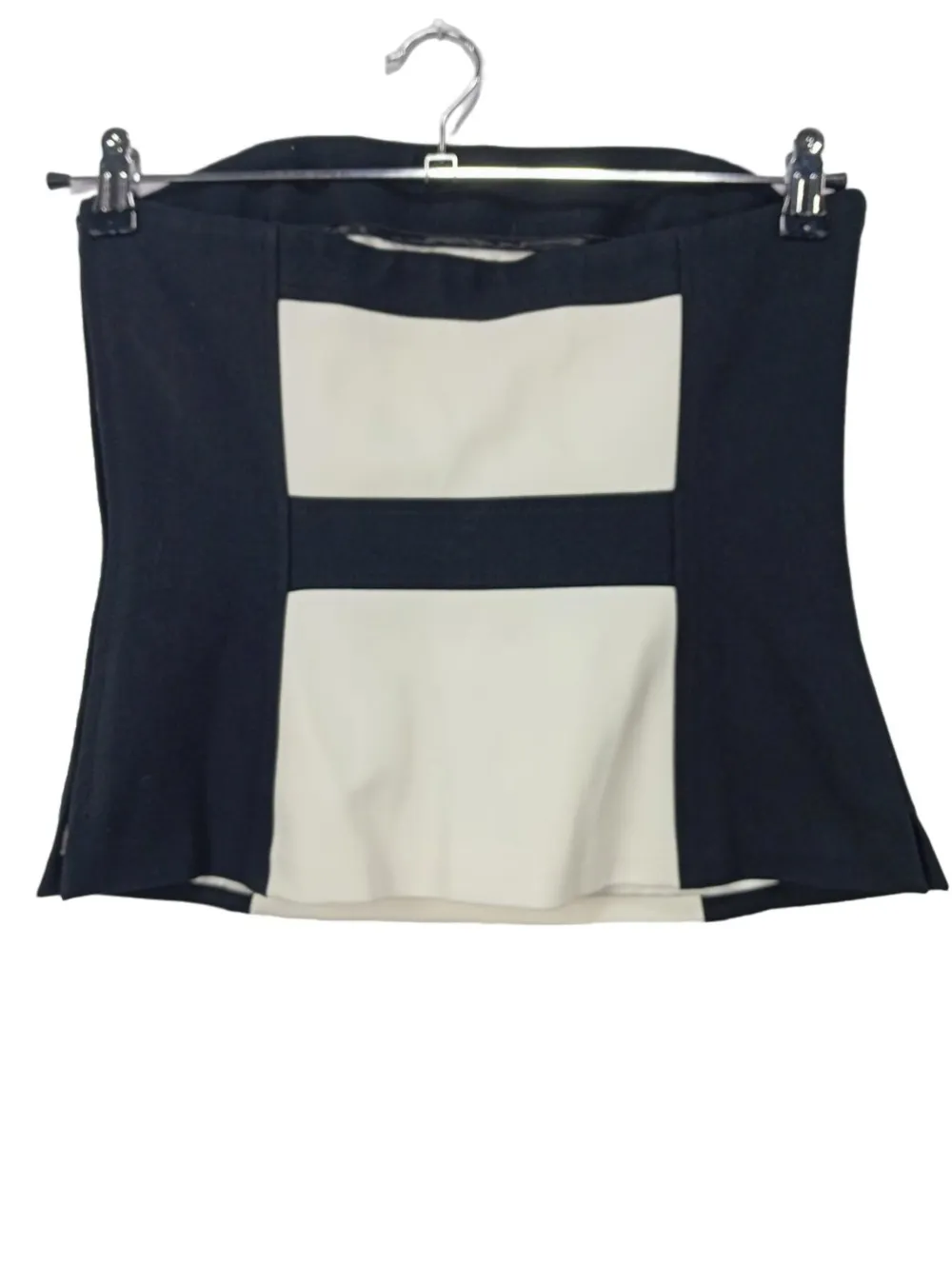 Tops>White House Black Market schulterfreies Top Größe 38 schwarzwollweiß