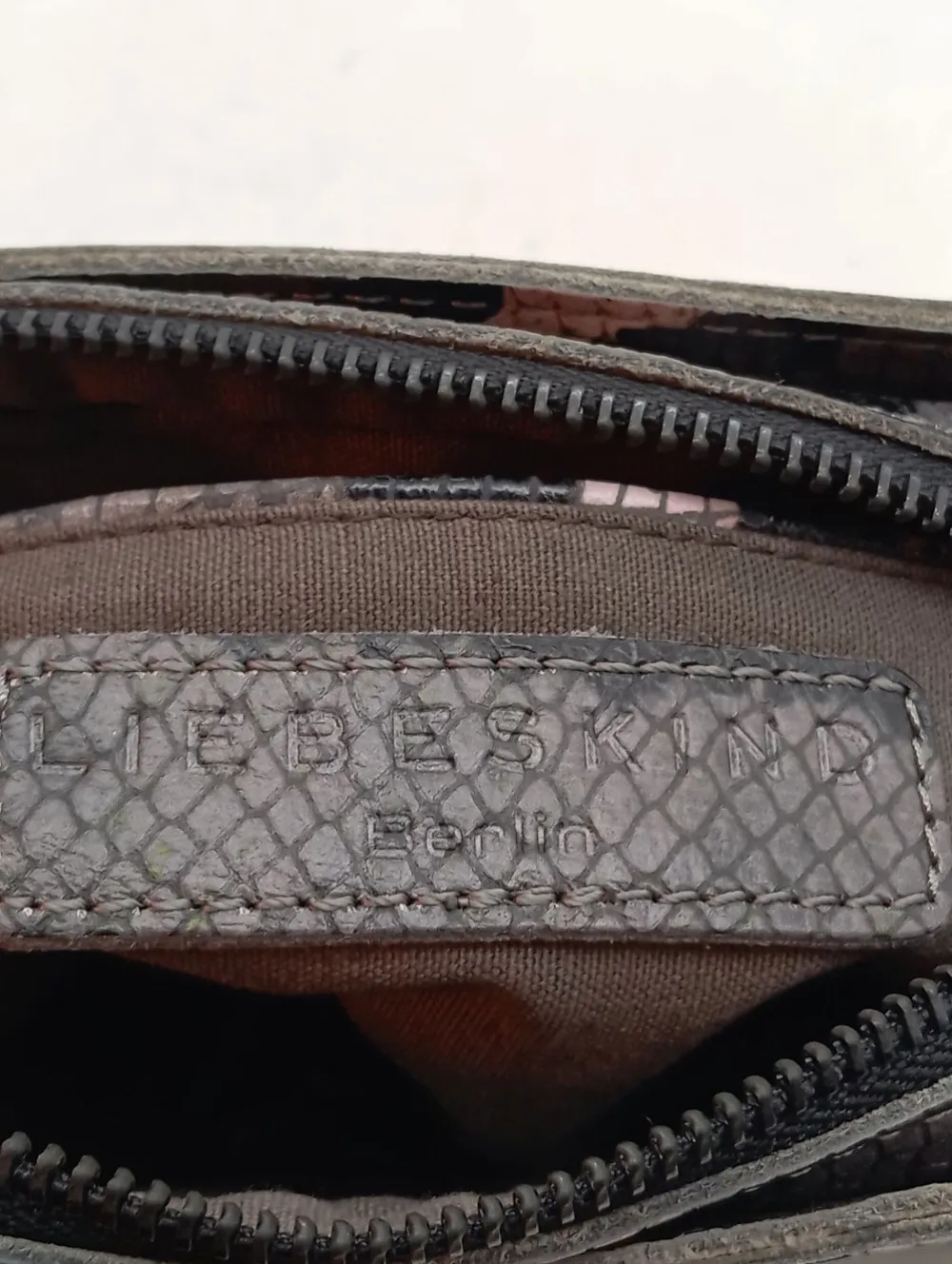 Schultertasche-Liebeskind Berlin New