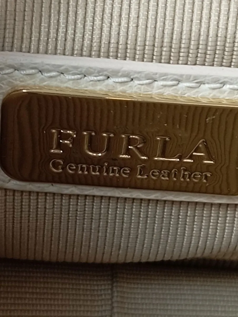 Schultertasche-Furla New